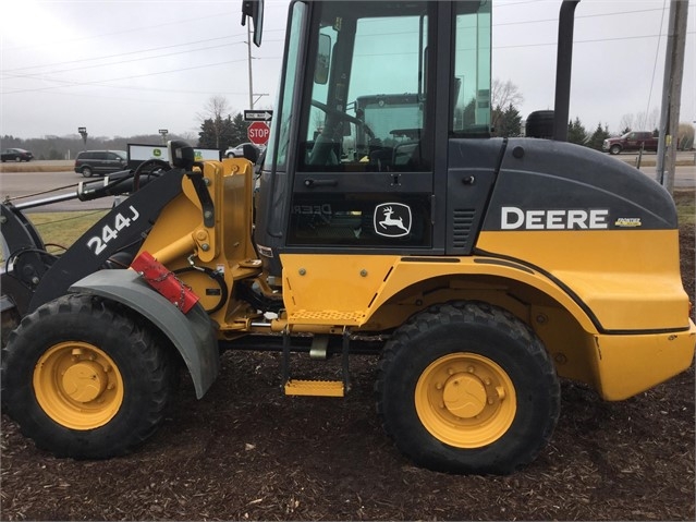 Cargadoras Sobre Ruedas Deere 244J