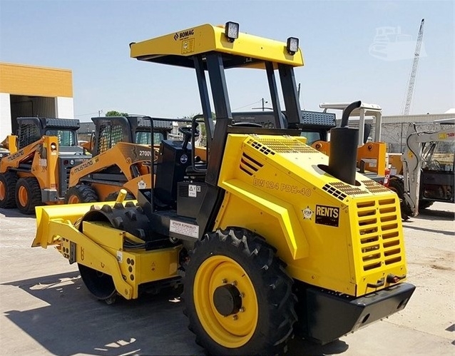 Compactadora Vibratoria Bomag BW124 seminueva en perfecto estado Ref.: 1491924597713830 No. 3