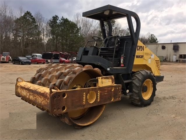 Compactadora Vibratoria Bomag BW172