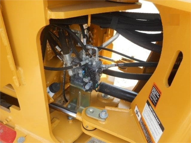 Cargadoras Sobre Ruedas Deere 624K de medio uso en venta Ref.: 1492639334799409 No. 2