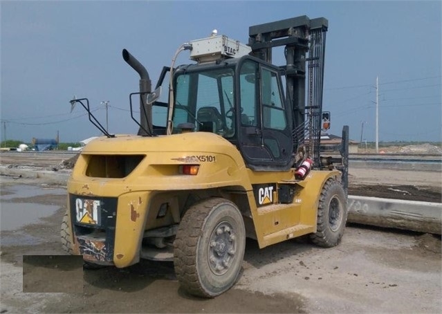 Montacargas Caterpillar P30000