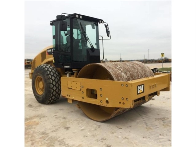 Compactadora Vibratoria Caterpillar CS66