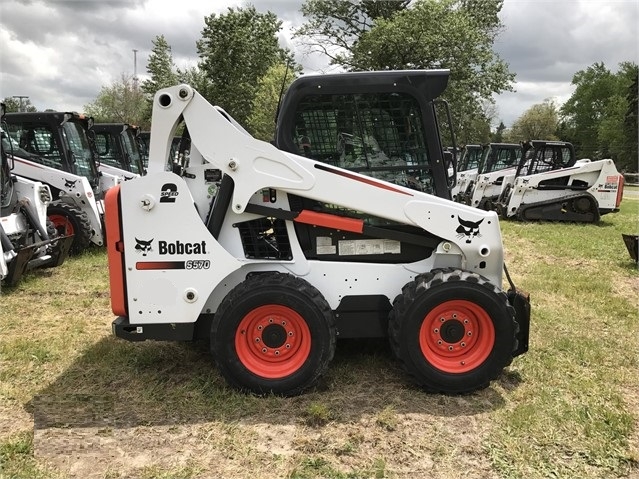 Minicargadores Bobcat S570