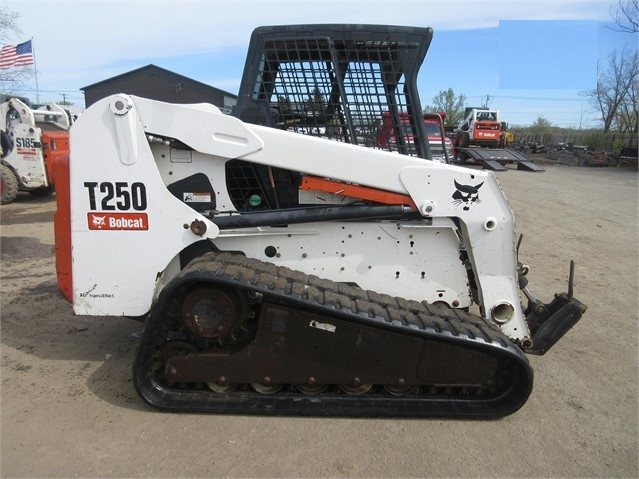 Miniloaders Bobcat T250