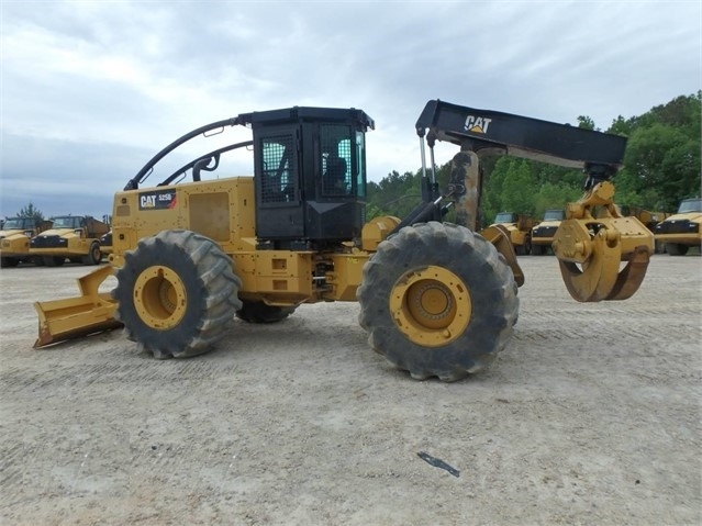 Forestales Maquinas Caterpillar 525 de importacion a la venta Ref.: 1495047740902165 No. 2