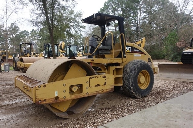 Compactadora Vibratoria Caterpillar CS-533E