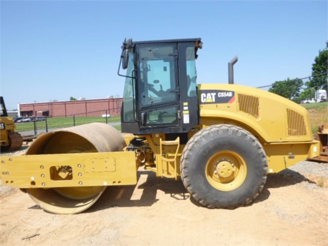 Compactadora Vibratoria Caterpillar CS54