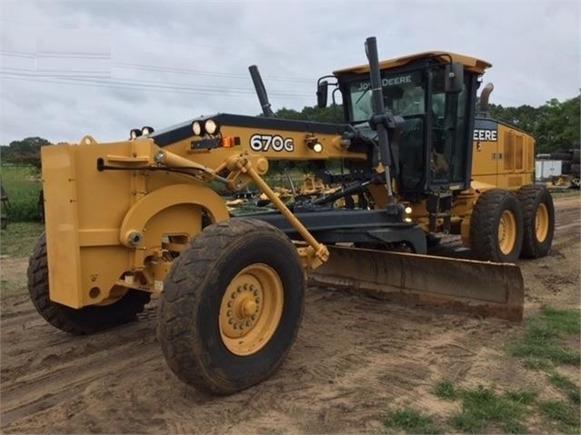 Motoconformadoras Deere 670G