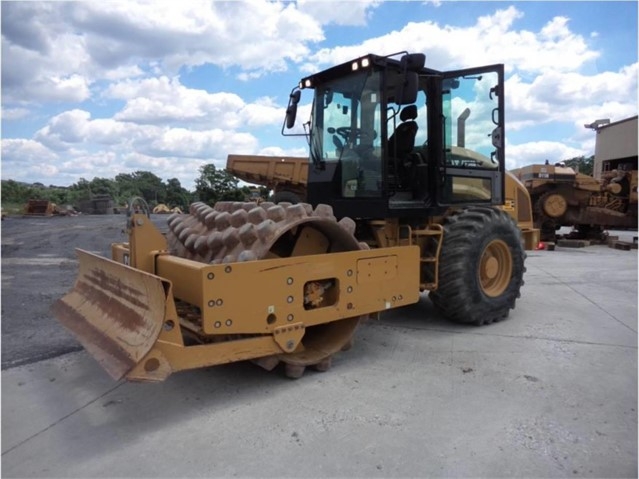 Compactadoras Suelos Y Rellenos Caterpillar CP56