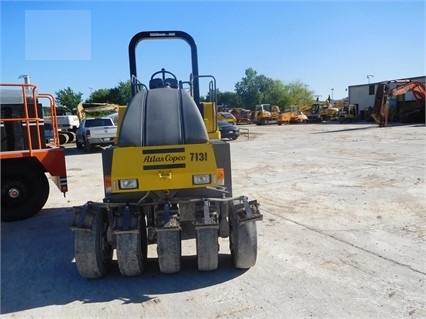 Compactadora Con Llantas Dynapac CP142