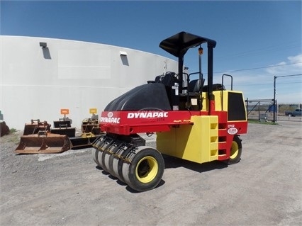 Compactadora Con Llantas Dynapac CP132