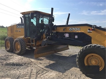 Motoconformadoras Deere 670G