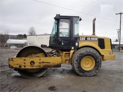 Compactadora Vibratoria Caterpillar CS-563D