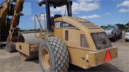 Compactadora Vibratoria Caterpillar CS-533E