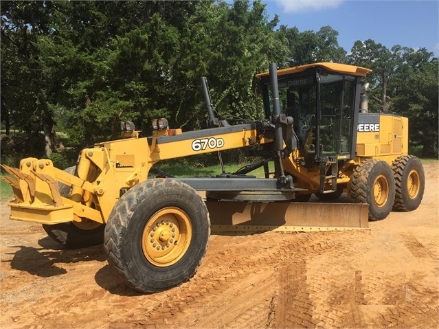 Motoconformadoras Deere 670D