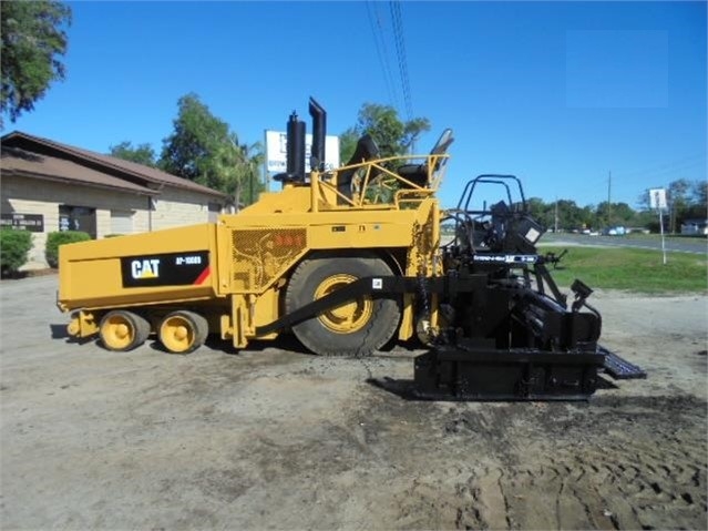 Pavimentadoras Caterpillar AP-1000D