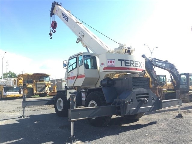 Gruas Terex RT230