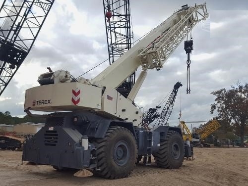 Gruas Terex RT130 importada en buenas condiciones Ref.: 1506543984579662 No. 3