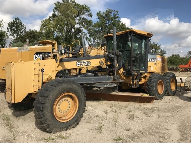 Motoconformadoras Deere 672D