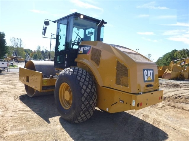 Compactadora Vibratoria Caterpillar CS64 de segunda mano Ref.: 1508969131946870 No. 4
