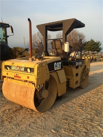 Compactadora Vibratoria Caterpillar CB-434D