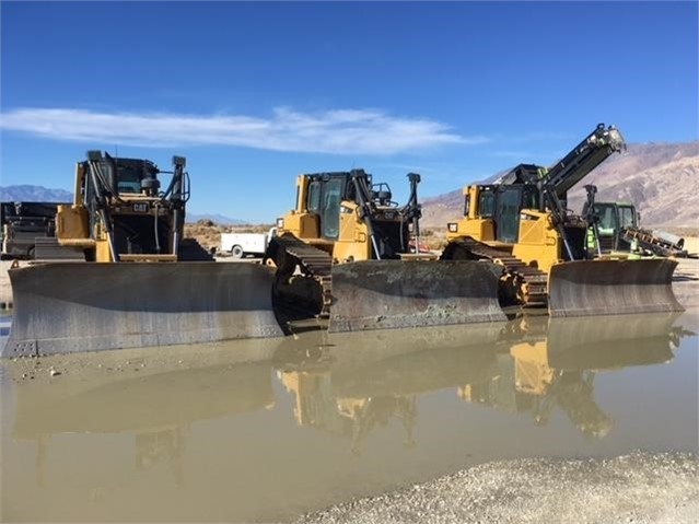 Dozers/tracks Caterpillar D6T