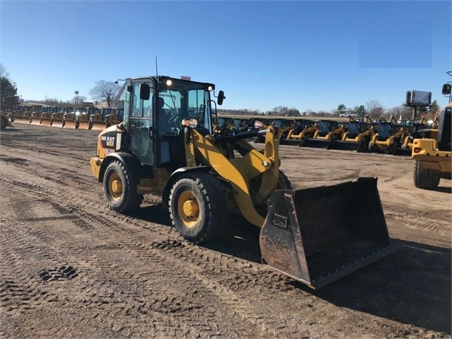 Cargadoras Sobre Ruedas Caterpillar 906