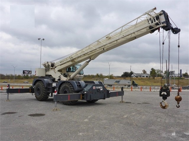 Gruas Terex RT670 de bajo costo Ref.: 1513643339960043 No. 3