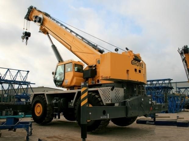 Gruas Grove RT9130E