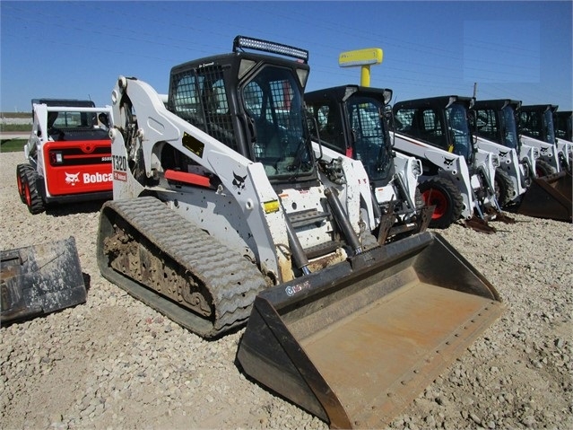 Minicargadores Bobcat T320 de segunda mano Ref.: 1515002310190780 No. 2