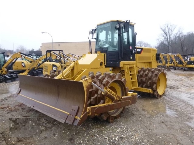 Compactadoras Suelos Y Rellenos Caterpillar 815F de importacion Ref.: 1516060474772748 No. 2