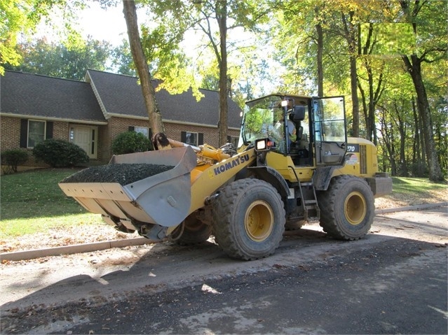 Cargadoras Sobre Ruedas Komatsu WA270