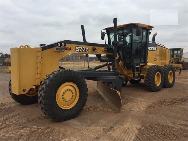 Motoconformadoras Deere 672G