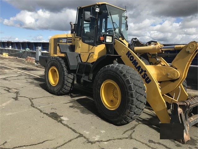 Cargadoras Sobre Ruedas Komatsu WA320