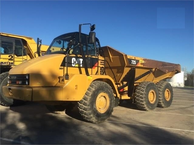 Off Road Truck Caterpillar 725
