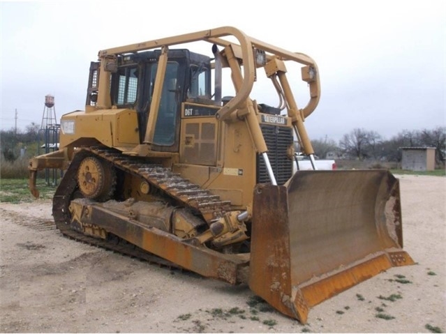 Dozers/tracks Caterpillar D6T