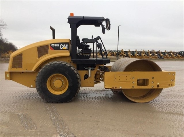 Compactadora Vibratoria Caterpillar CS54