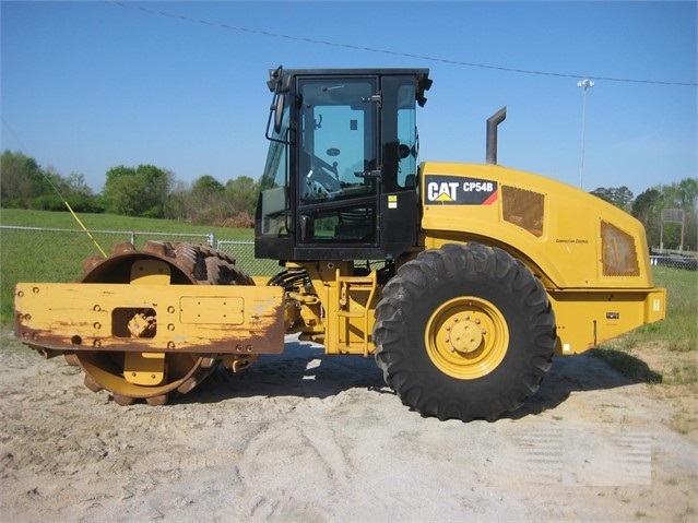 Compactadora Vibratoria Caterpillar CP54 en optimas condiciones Ref.: 1527616329261708 No. 2