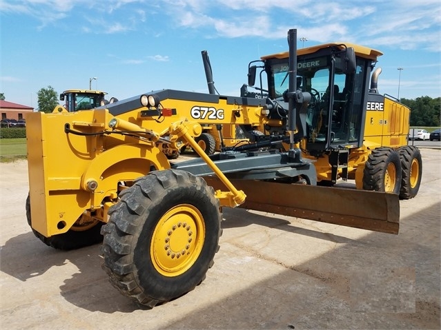 Motoconformadoras Deere 672G