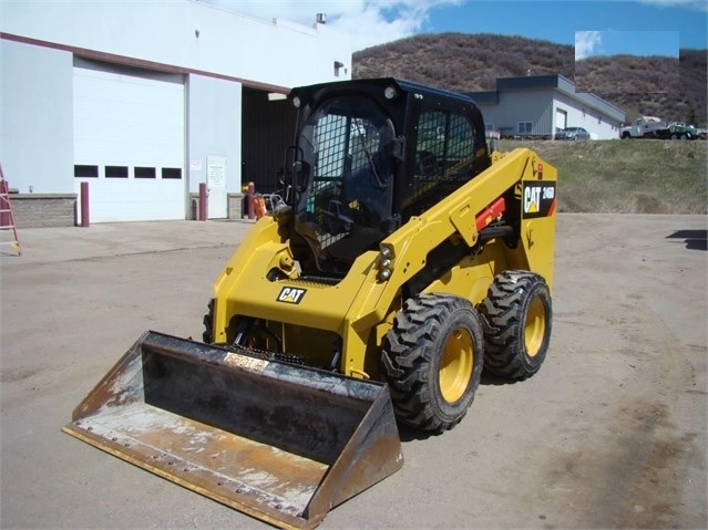 Minicargadores Caterpillar 246D