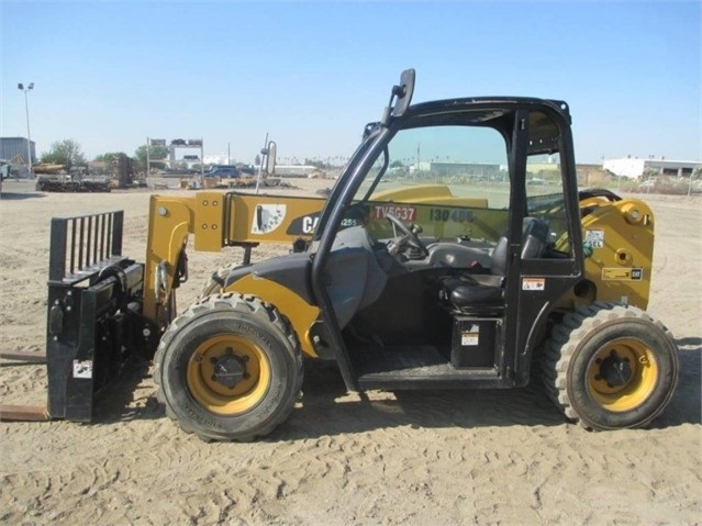 Manipulador Telescopico Caterpillar TH255C de segunda mano en ven Ref.: 1531759962094083 No. 2