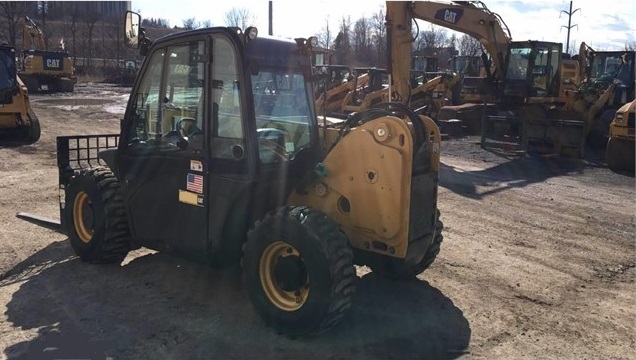 Manipulador Telescopico Caterpillar TH255C de segunda mano en ven Ref.: 1531841508582668 No. 3