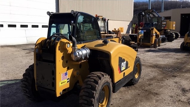 Manipulador Telescopico Caterpillar TH255C de segunda mano en ven Ref.: 1531841508582668 No. 4