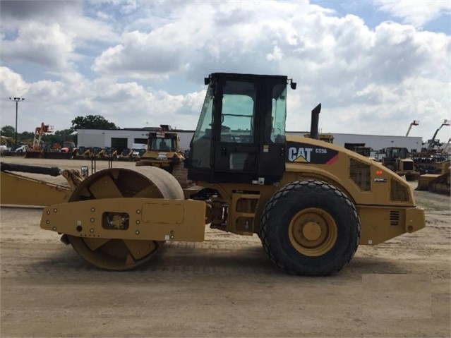 Compactadora Vibratoria Caterpillar CS56 de importacion a la vent Ref.: 1532471544907144 No. 3