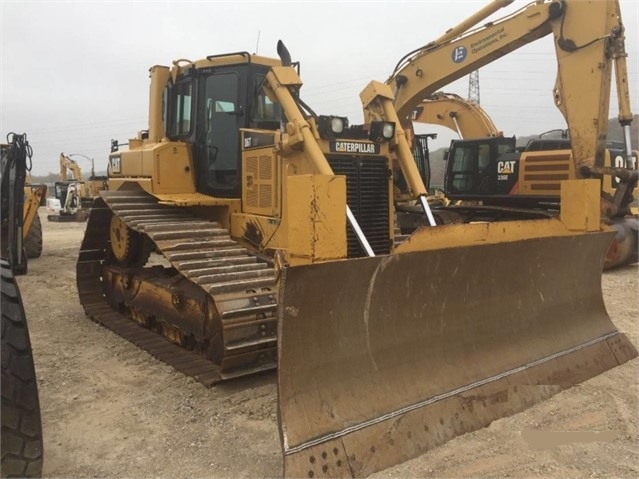 Dozers/tracks Caterpillar D6T