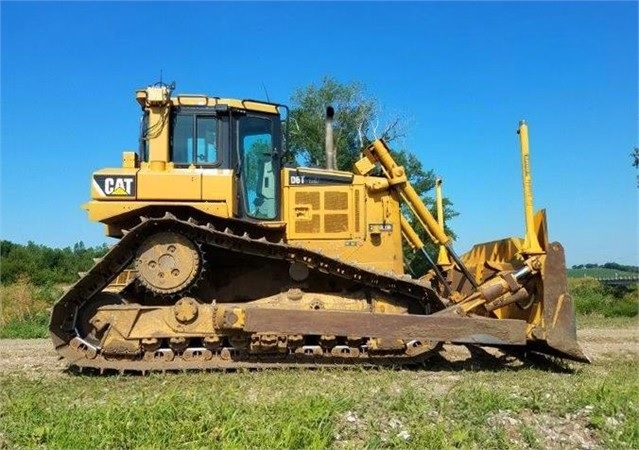 Tractores Sobre Orugas Caterpillar D6T