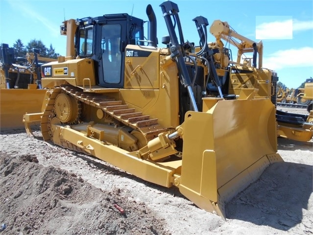 Tractores Sobre Orugas Caterpillar D6T