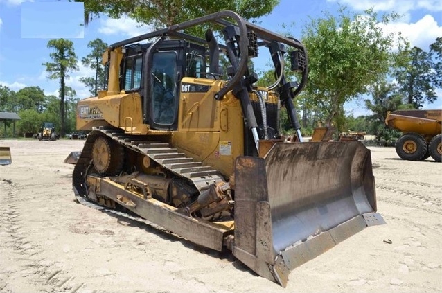 Tractores Sobre Orugas Caterpillar D6T