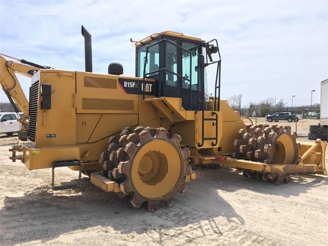 Compactadoras Suelos Y Rellenos Caterpillar 815F en venta Ref.: 1534805619397437 No. 3