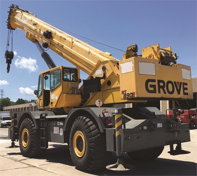 Gruas Grove RT890E